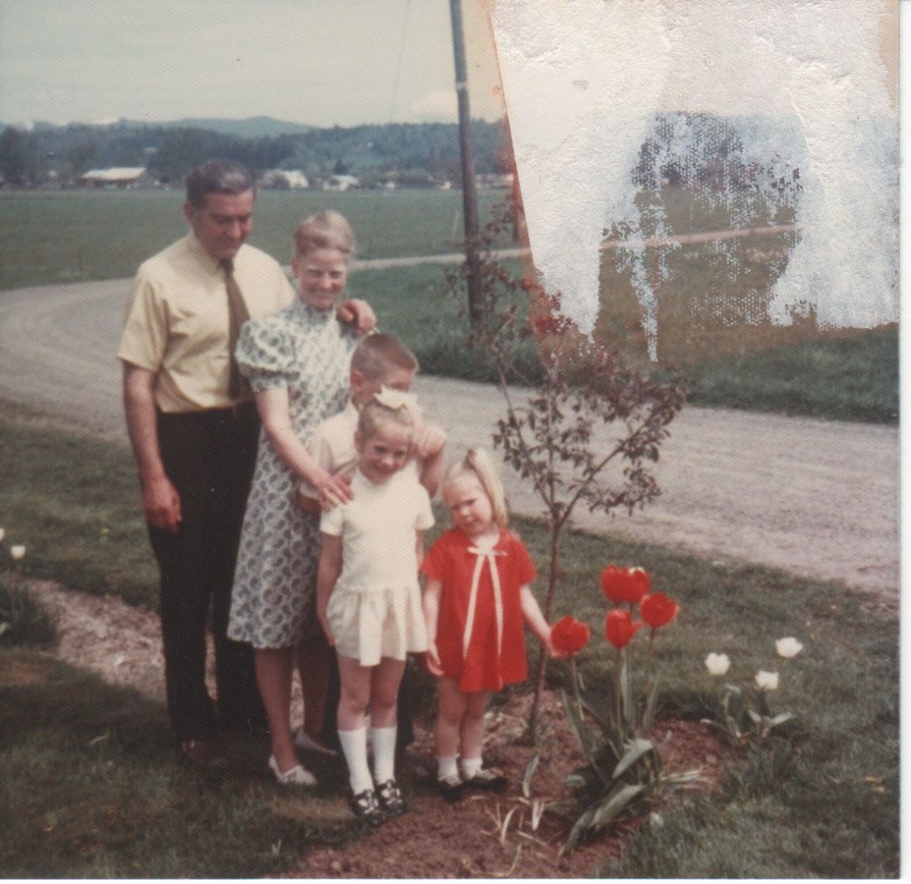 Family, Easter, 1974, Salkum
